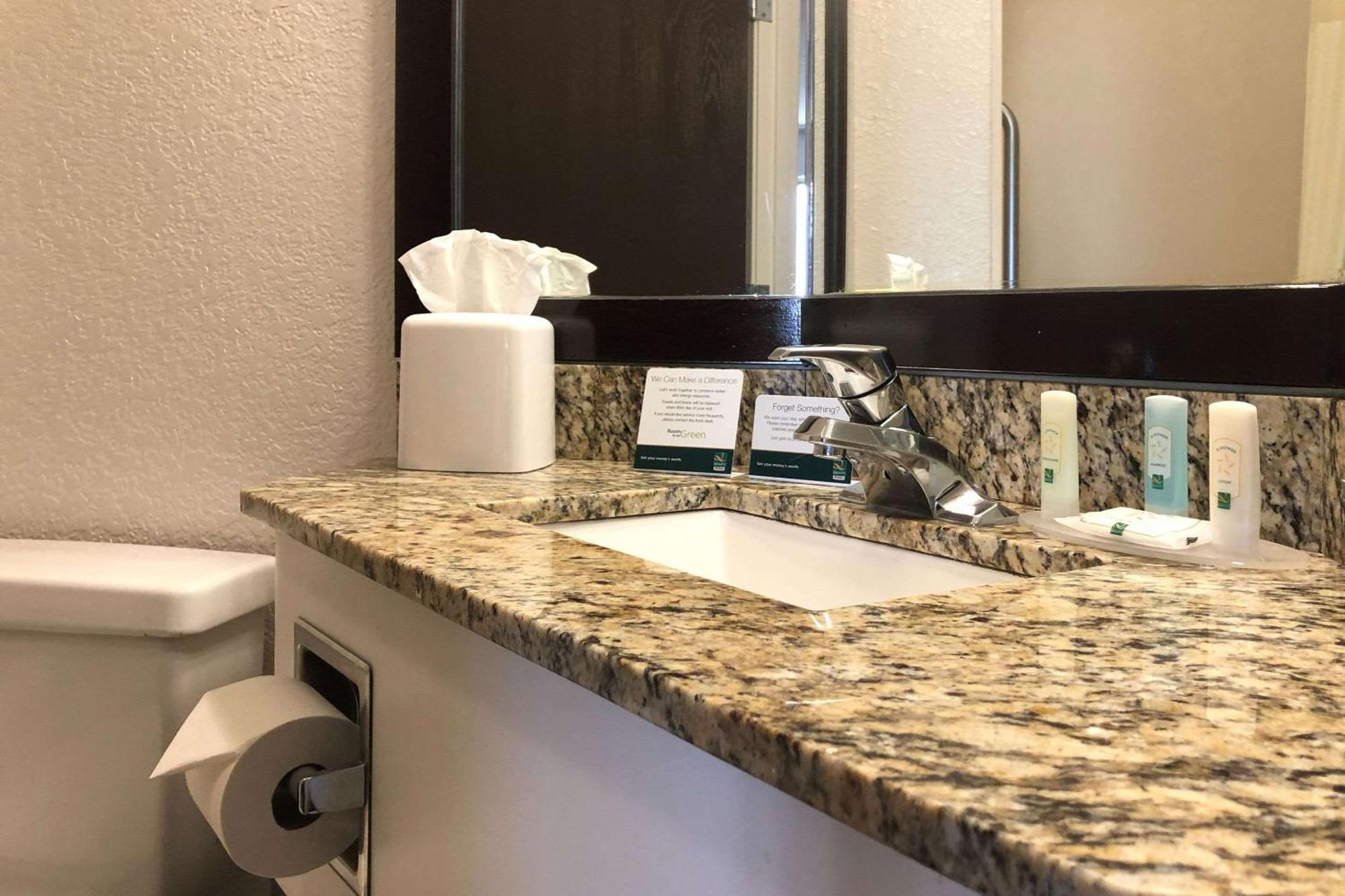 Quality Inn & Suites Denver International Airport Zewnętrze zdjęcie